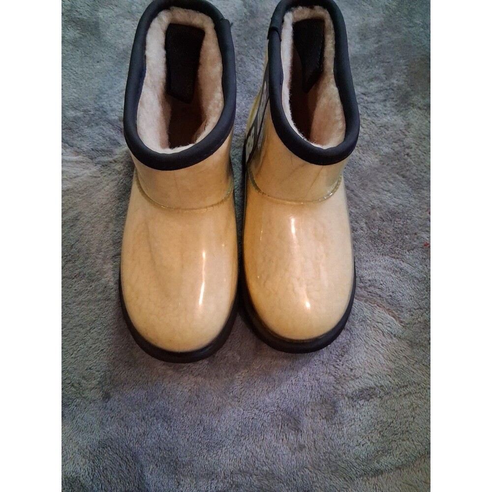 UGG  Kids Classic Clear Mini Waterproof Boots Size 11